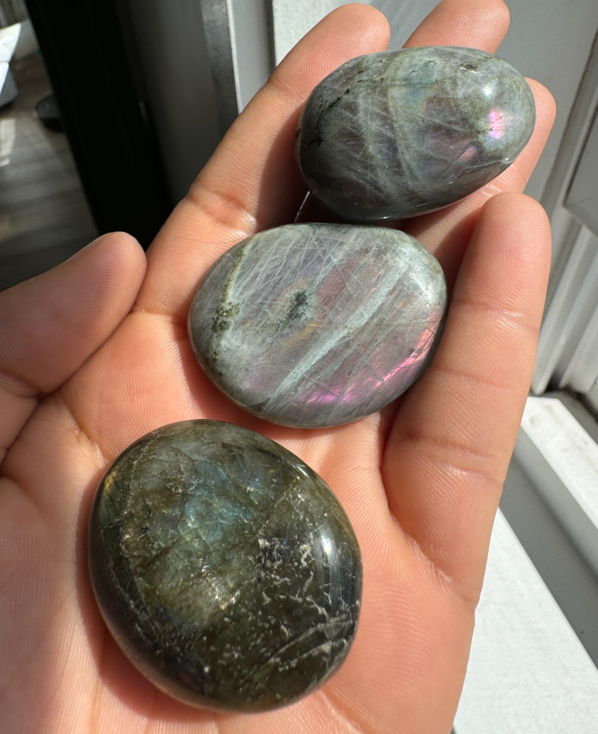 Labradorite Palmstone