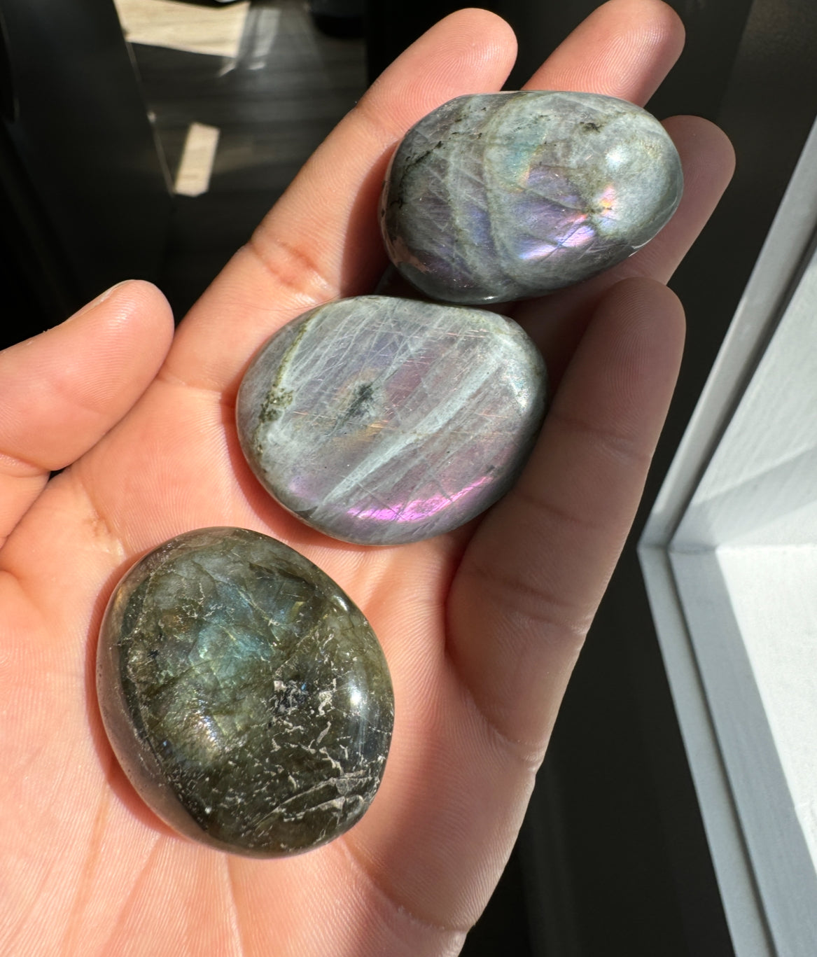 Labradorite Palmstone