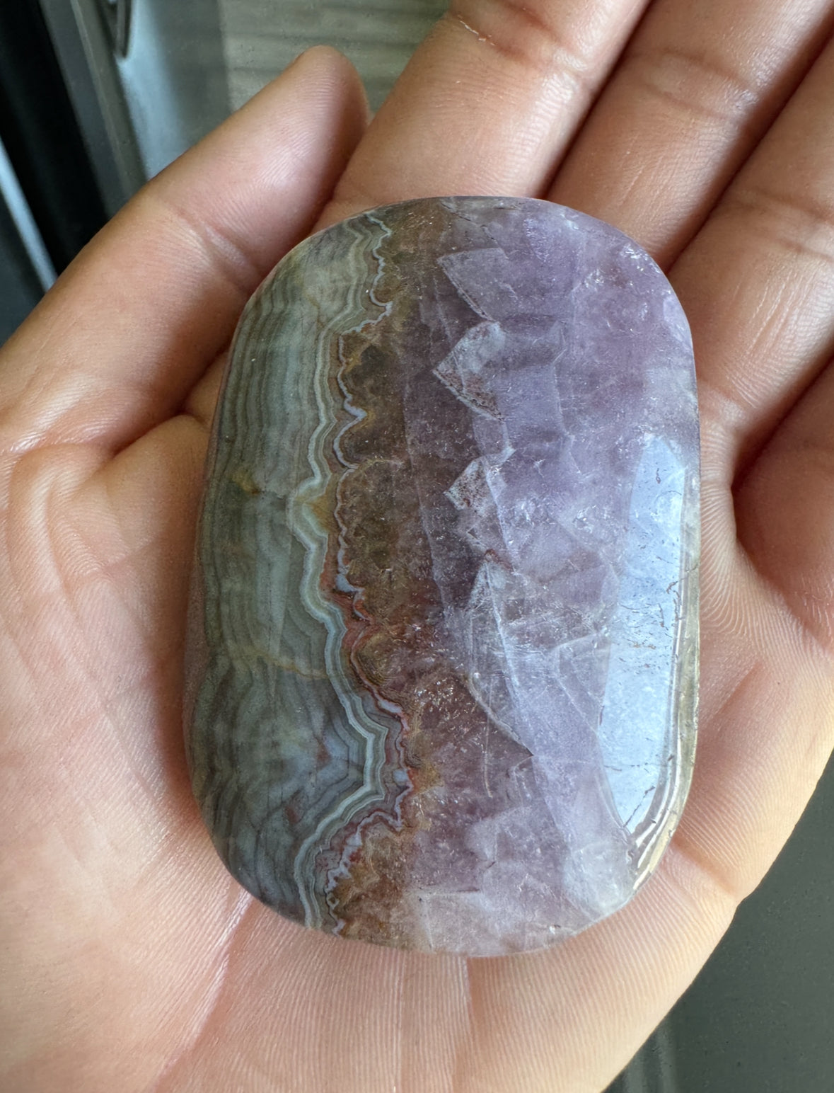 Amethyst Lace Agate Palmstone