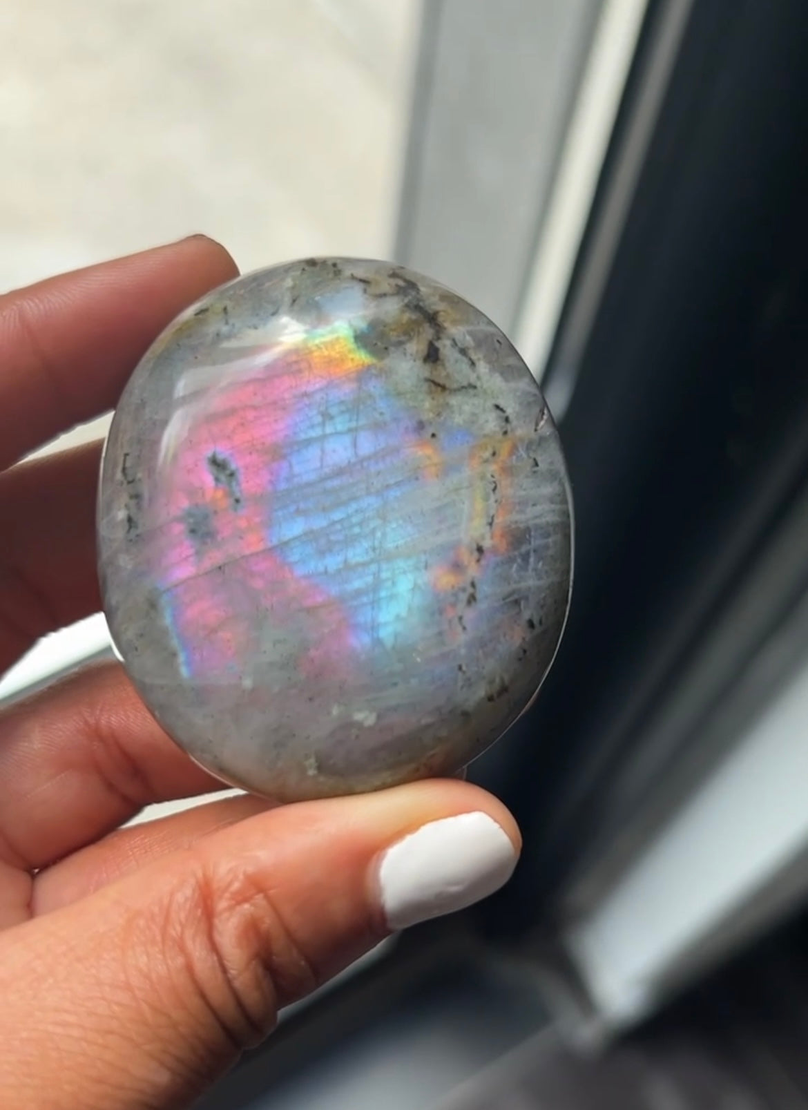 Labradorite Palmstone